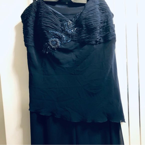 Plus Size 2X Two piece Navy Chiffon Embellished Pant Suit Formal Evening Party - Picture 7 of 14